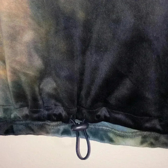 Derek Heart Juniors' Tie-Dye Drawstring-Waist Top - Picture 8 of 8